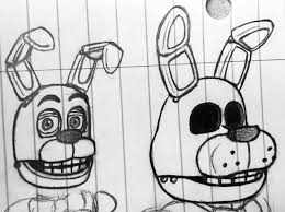 He also wears the large portion of his ear that was once gone from the original game. It S Spring Time Left Fnaf 4 Spring Bonnie On Stage Right Fnaf 4 Spring Bonnie That Purple Guy Was Putting On That Employee Child Person Fivenightsatfreddys