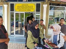 Pusat ini dikendalikan oleh kementerian wanita, keluarga dan masyarakat. Rekaan Batu Gajah Selasa 17 Mac 2020 Kraftangan Perak Facebook