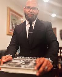 Dr. Malik Andrew Small (@dr_maliksmall) • Instagram photos and videos