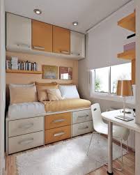 Espacio pequeño diseñado para la sala, el comedor y la cama juntas. Habitaciones Juveniles Pequenas Ideas Para Poco Espacio