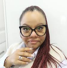 Amateur baker shares bridal shower cake creation