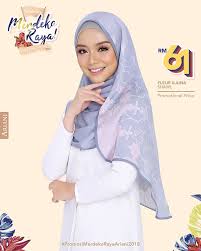 Simple example la kau tengok berapa harga tudung fareeda atau pun tudung ariani atau pun any tudung yang tengah hangat kat pasaran sekarang ni patu kau banding kan dengan harga tudung bawal….jauh betul beza nya kan….aku bukan la anti tudung tudung mahal tu, tapi aku rasa as long as matlamat pemakaian menutup aurat tercapai, then setel la. Ariani Headscarf Shall Design Selection Ariani Tudung Muslimah Merdeka Special Only Rm61 On Selected 16 Item Biar Benarrr Koleksi Sebegini Onz Harg