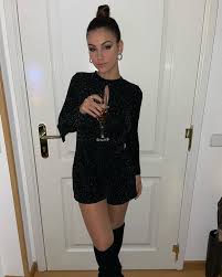 Miriam Villoria - Free pics, galleries & more at Babepedia