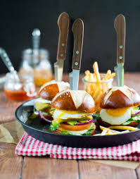 Vegetarische Maultaschen Burger Rezept Rezepte Vegetarische Maultaschen Leckeres Essen