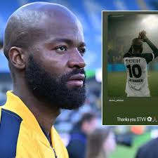 VIDEO. Ook in China kennen ze hem nu: Lamkel Zé ziet winning goal afgekeurd  en reageert zoals alleen hij dat kan