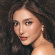 Throwback from last year's #GMAGALANIGHT ⭐️ Can't wait to show you guys my  look for tonight's gala! #GMAGalaNight2024 #AnalynBarro