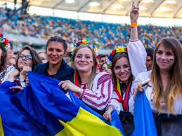 Коли буде день молоді україни в 2020 році, яка його історія та традиції, читайте в. V Ukraine Otmechayut Den Molodezhi
