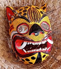 Vendido Máscara de Tigre Danza de los Tlacololeros Xalpatlahuac, Costa Chica de Guerrero. Maestro mascarero: Jesús Ramírez Madera de parota y pintura de aceite. . Medidas Ancho: 25cm alto: 26.5cm y de