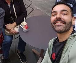 Mic dejun italian autentic în Piazza Maggiore!