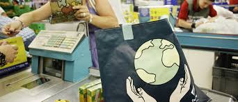 Choose bags with durable fabric and tough seams that will resist splitting. This Plastic Free Bag Dissolves In Water World Economic Forum