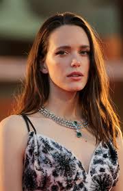 Ester exposito (@ester_exposito_) on tiktok | 6.7m likes. The 15 Best Jewellery Moments From The Venice Film Festival 2020 British Vogue