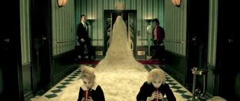Bei der vielzahl der hochzeitskleider, den verschiedenen schnitten, farbtönen und farbnuancen. American Horror Story Trailer Zur 5 Staffel Mit Dem Beititel Hotel