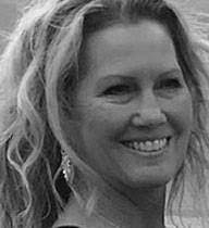 Leslie Devries's Instagram, Twitter & Facebook