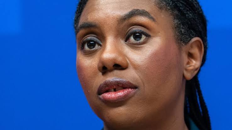 Tories slammed for benefits pre-loaded cards scheme - 'built on stigma, not solutions' - The Mirror