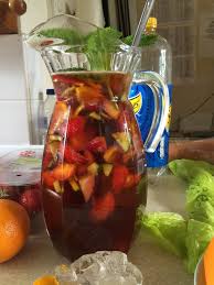 Ponche De Frutas Cocteles Y Tragos