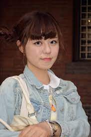 ボード 可愛い女の子 のピン