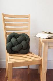 Maybe you would like to learn more about one of these? Who S Ready To Knit A Knot Pillow Free Pattern Knithacker
