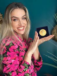 Léa Kyle Quick Change