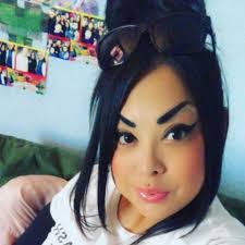 Violet Welch's Instagram, Twitter & Facebook