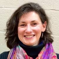 Tracy Burkett's Instagram, Twitter & Facebook