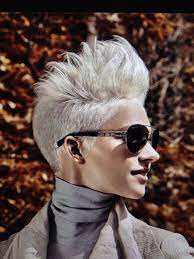 Short Hairstyles With Crest Hairstyle Center Sassy Hair Hair Styles Short Blonde Hair