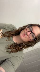 I've been stretching my septum for 3 years now. I'm at a 10g, which is  where I'm stopping. I have had my septum done for 12 years. I do piercings  professionally so