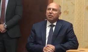 يقود معالي وزير الإعلام معمر الارياني جبهة إعلامية صامدة في وجه اعلام إيران ومن يدور في. ÙˆØ²ÙŠØ± Ø§Ù„Ù†Ù‚Ù„ Ù„Ù… ÙŠØ­Ø¯Ø« Ù…ÙŠÙ„ ÙÙŠ Ø¹Ù…Ø§Ø±Ø© Ø§Ù„Ø²Ù…Ø§Ù„Ùƒ ÙˆÙ„Ø¬Ù†Ø© Ù‡Ù†Ø¯Ø³ÙŠØ© Ù„ÙƒØ´Ù Ø§Ù„ØªÙØ§ØµÙŠÙ„ ÙÙŠØ¯ÙŠÙˆ Ù‚Ù†Ø§Ø© ØµØ¯Ù‰ Ø§Ù„Ø¨Ù„Ø¯