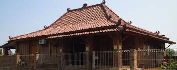 Rumah joglo merupakan rumah adat yang dibangun oleh masyarakat yang tinggal di daerah jawa tengah dan jawa timur. 11 Rumah Adat Jawa Timur Aneka Jenis Joglo Limasan Gambar Penjelasan