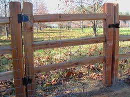 We are novice builders at best so i know that you can build this fence too. Split Rail Fence Installer Split Rail Fence Fence Design Rail Fence