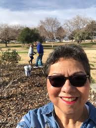 Last nights meeting was excellent. Mike and Marti had a lot to share about  your magnificent garden. Mike shared with us how to build a Huglekulture  garden that works very well in