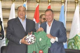 في القاهرة وتونس وابو ظبي ودبي وغيرها لها نشاط صحفي متنوع عبر جريدة الاتحاد عمود خاص اسبوعي بعنوان (ومضة ) وعمود مشترك بعنوان (إشراقات) عبر. Ø§Ù„Ø®Ø·ÙŠØ¨ Ø§Ù„Ø§ØªØ­Ø§Ø¯ Ø§Ù„Ø³ÙƒÙ†Ø¯Ø±ÙŠ Ù…Ù† Ø§Ù„Ø£Ù†Ø¯ÙŠØ© Ø§Ù„Ù‚Ø±ÙŠØ¨Ø© Ø¥Ù„Ù‰ Ù‚Ù„Ø¨ÙŠ ØµÙˆØ± Ø¨ÙˆØ§Ø¨Ø© ÙÙŠØªÙˆ