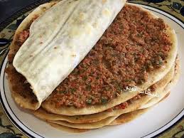 لحم بعجين الحلبي على اصوله لحم بعجين احمر عنتابي بطريقة سهلة و سريعة و مضمونة Youtube Food Cooking Recipes