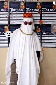4 Foto Halloween V Bts Trending Twitter Army Blasteran Surga Bikin Gemes Pengen Nyulik Jurnal Gaya