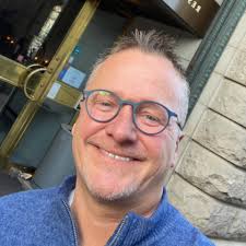 Interiør og servicemontør Hogne Fjellstad