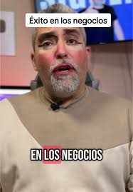 🔥 Si intentas hacer de todo sin enfocarte en nada, terminas como yo en  este video. 😂 En los negocios, el enfoque lo es TODO. Elige algo que te  apasione, aprende y ve a por ello. 🚀 Comenta ‘QUIERO’ si ...