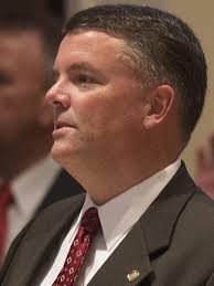 Public construction bid proposal in House controversial