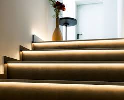 Kostenloser versand ab 150€ in de. Indirekte Treppenbeleuchtung Per Leds Im Stufenprofil Florentostep Led