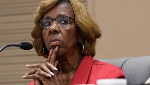 Eleanor Dawkins's Instagram, Twitter & Facebook