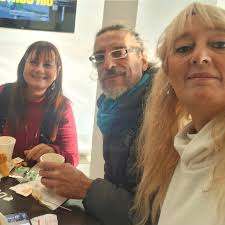 silvana_periodista desde Facebook: "Arrancando la semana con dos colegas  extraordinarios Karim Gonzalez y Leo Abremon en el DAC