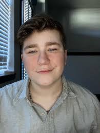 Jeff Vigue's Instagram, Twitter & Facebook