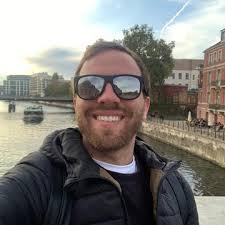 alejandroe5 (Alejandro Echeverria)