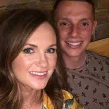 Claire Cox (@clairecox17)