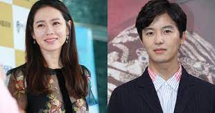 Rentang pendek dan kehilangan cahaya hidupnya. Yeon Woo Jin To Play Son Ye Jin S Leading Man For New K Drama Koreaboo