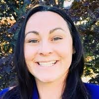 Jen Hartman's Instagram, Twitter & Facebook