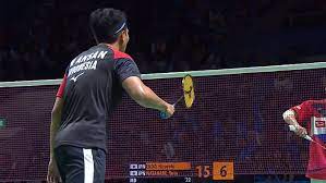 1 inch) high at the edges and 1.524 metres (5 ft.) high in the centre. Mohammad Ahsan S Badminton Racket 360badminton