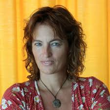 Mensen bestellen vaak dat soort wijnen om hun vrienden te imponeren. Caroline D Hollosy Caro Dhollosy Twitter