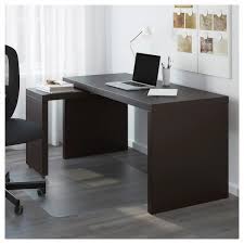 malm desk with pull out panel black brown 59 1 2x25 5 8 ikea witte lambrisering zwart bureau malm