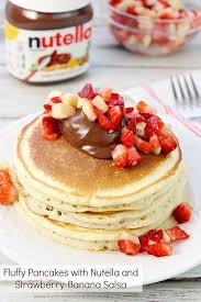 Nutella stuffed pancakes are so addictive that you can't stop at one. Panqueques Esponjosos Con Salsa De Nutella Y Fresa Y Platano Separe Lo Feliz Receta Facil Y Saludable