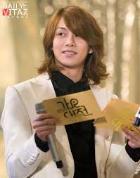 These Handsome Idols Used To Have A Completely Different Hairstyle Compared To What They Re Wearing Now Heechul Kim Heechul Super Junior