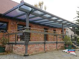 Ein Alu Terrassendach Der Marke Rexoclassic Xxl 9m X 4 2m In Anthrazit Mit Makrolon Uv 2 16 30 Stegplatten Erhohte Terrasse Uberdachung Terrasse Terrassendach